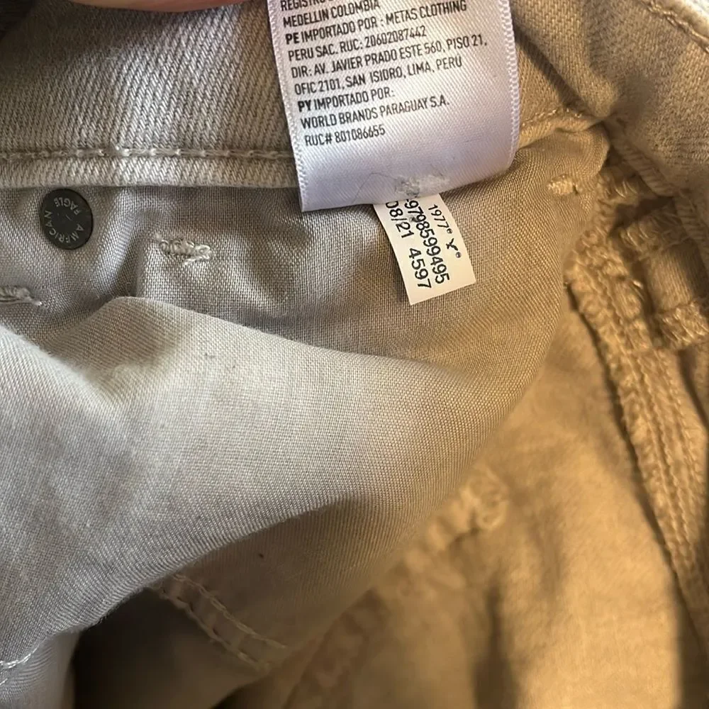 American Eagle Outfitters distressed ripped